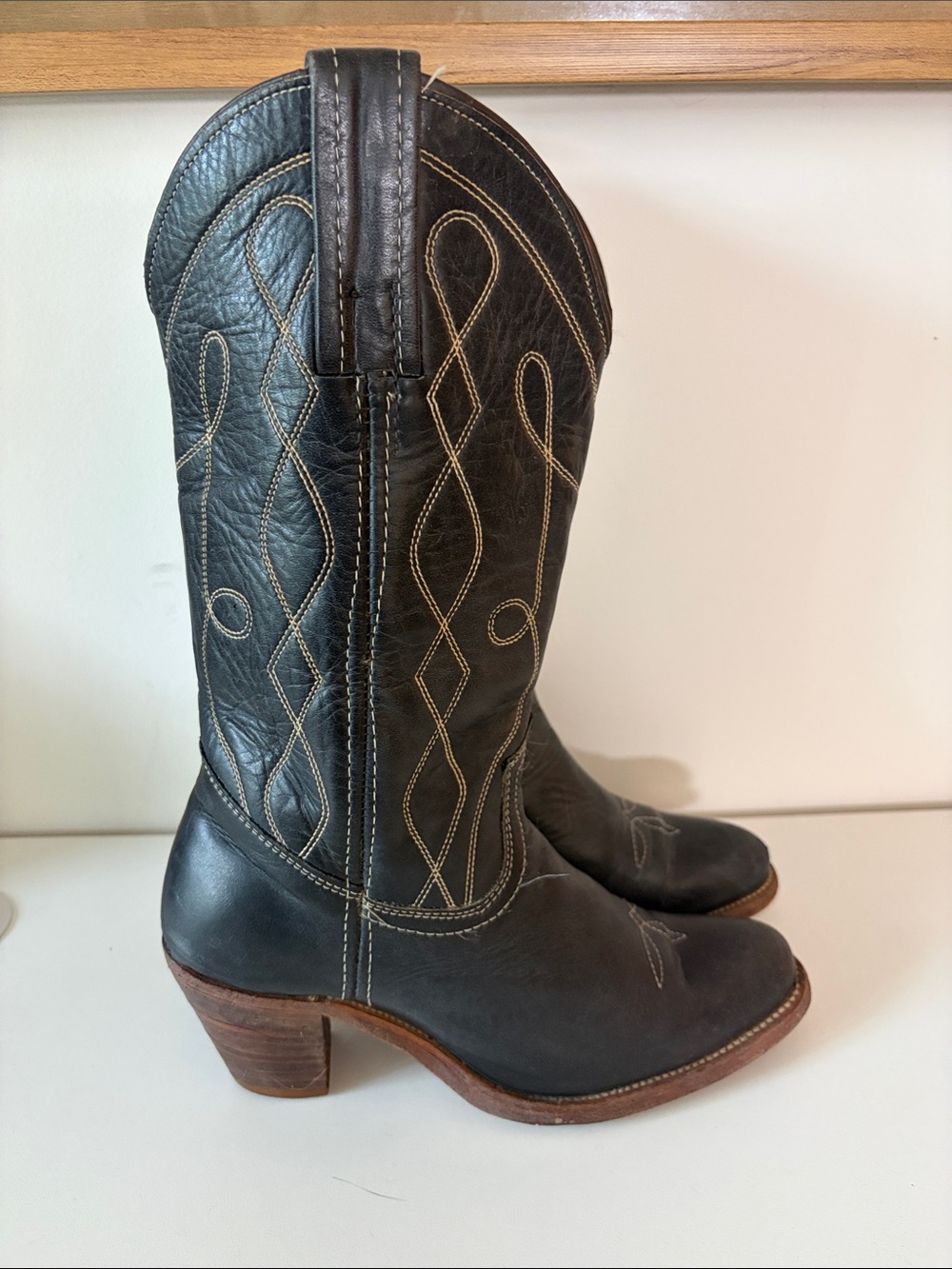 VTG Frye Classic Black Leather Western Boots Size 8B Country Cowgirl Festival